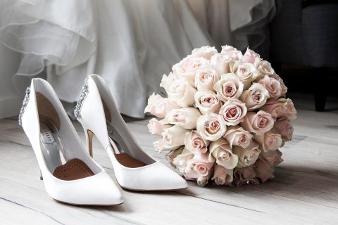 These Flowers Will NOT Wilt on Your Wedding Day