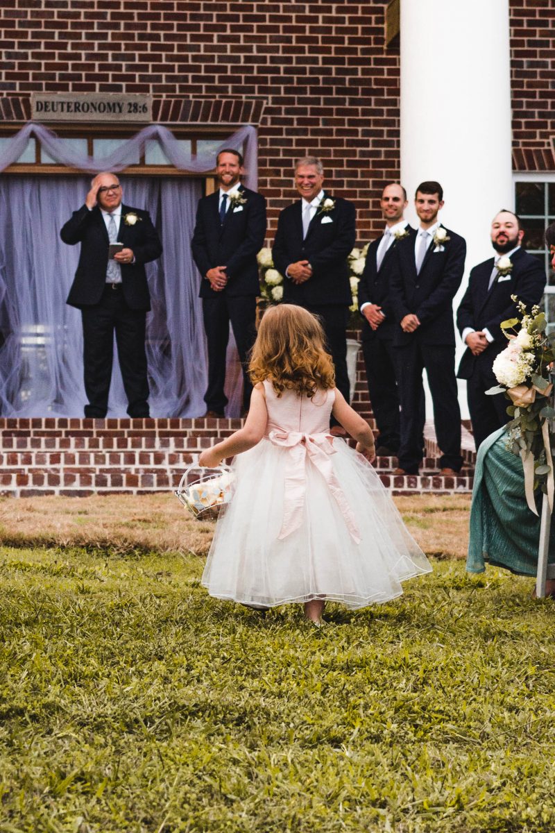 kids in wedding, flower girl